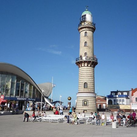 Apartamento Berringer, Leuchtfeuer, Direkt An Der Promenade Rostock Exterior foto