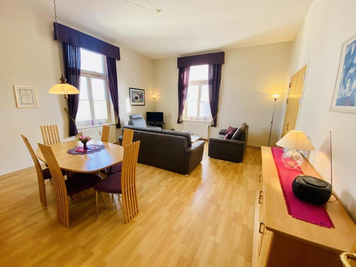 Apartamento Berringer, Leuchtfeuer, Direkt An Der Promenade Rostock Exterior foto