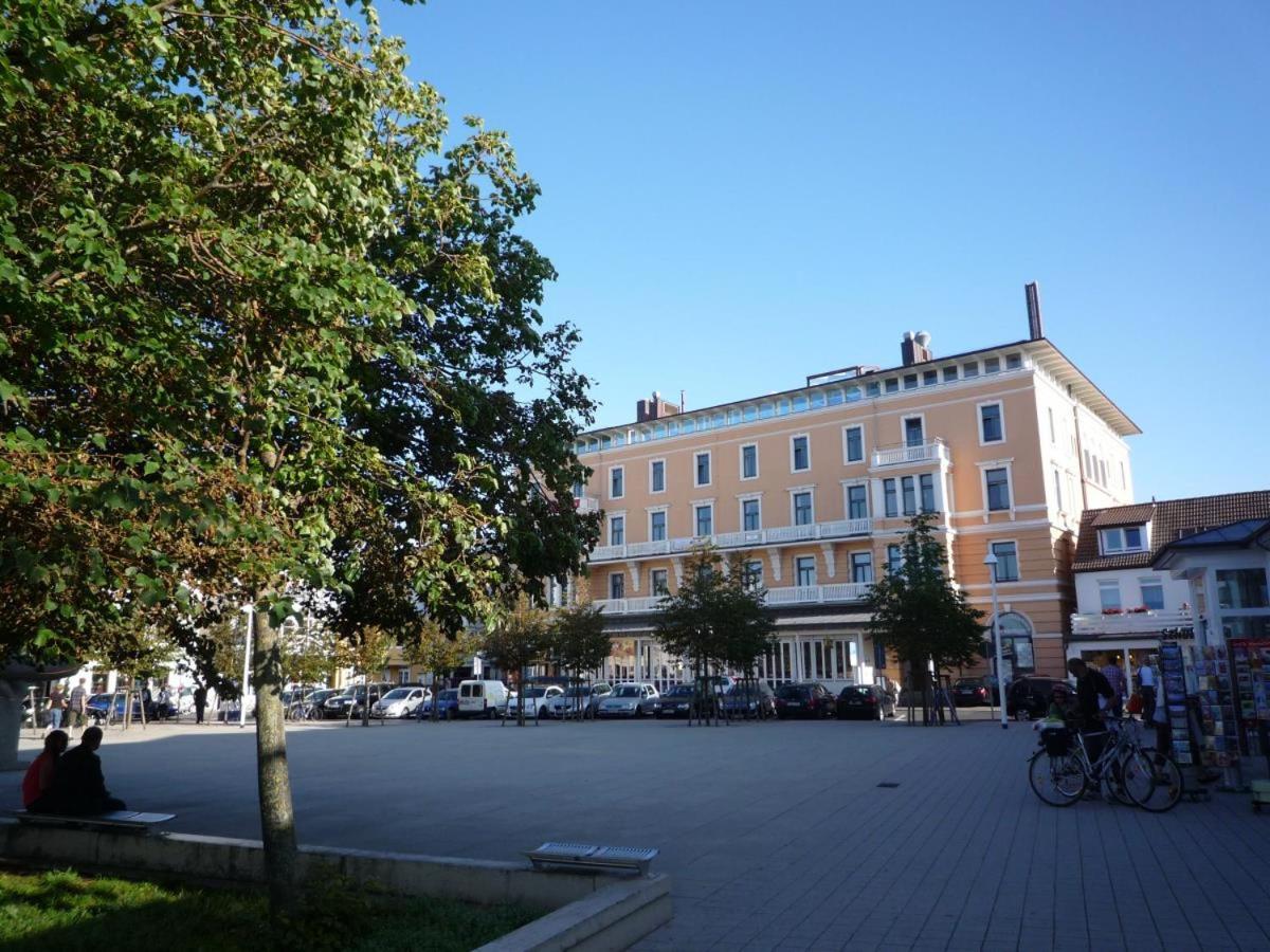 Apartamento Berringer, Leuchtfeuer, Direkt An Der Promenade Rostock Exterior foto